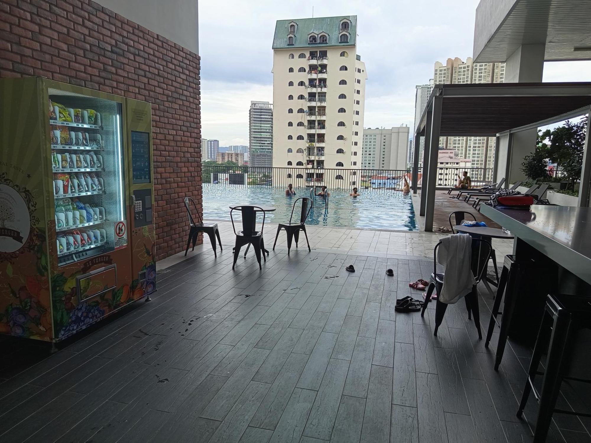 Chamber Apartment *